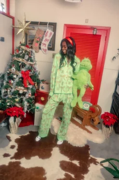 Green Gingerbread Men & Bows Pajama Top
