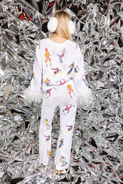 White Skiers & Snowflakes Knit Pant